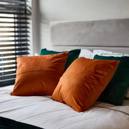 Spacious 5 Headingley Sleeps 11 Free Parking! Apartment