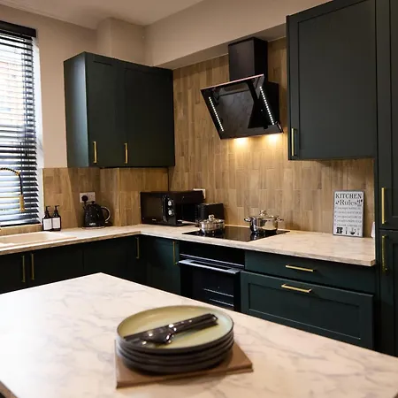 Spacious 5 Headingley Sleeps 11 Free Parking! Apartment *